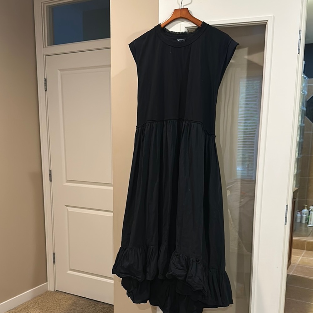 arula Black Sleeveless Dress